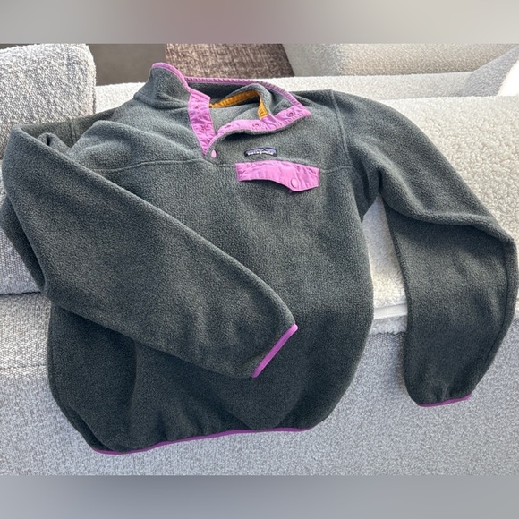 Patagonia Tops - Patagonia Gray and Pink Sweatshirt